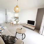 Aria, Maisonette In Glifáda